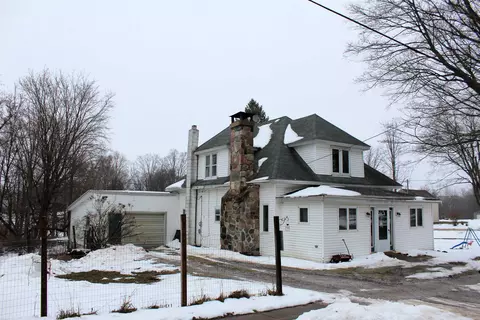 300 W Main, Leroy, MI 49655