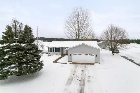 1386 Harvest E, Traverse City, MI 49685