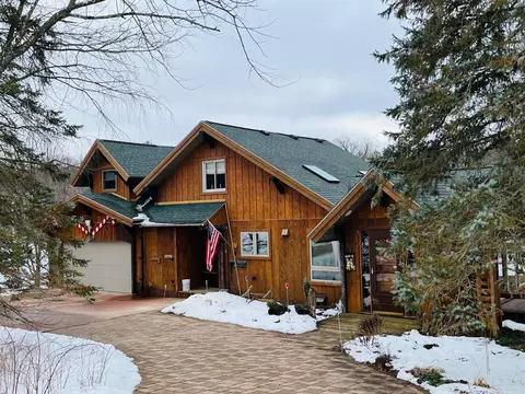 8195 Wedeln, Cadillac, MI 49601