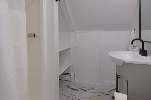 Bath - 4929 Bartlett, Williamsburg, MI 49690 photo 2 of 2