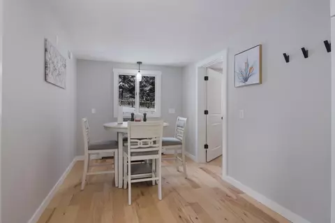 Dining - 4929 Bartlett, Williamsburg, MI 49690 photo 2 of 2