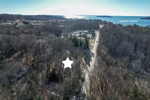 14414 Peninsula #LOT : 10, Traverse City, MI 49686