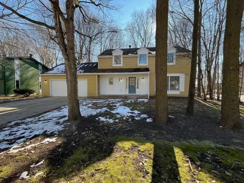 1885 Oakland, Mount Pleasant, MI 48858
