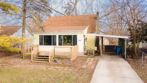 6267 Grovenburg, Lansing, MI 48911