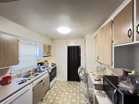 2147 Francisco, Flushing, MI 48433 photo 4