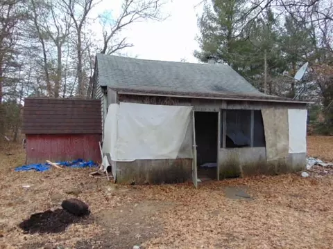 290 N Temple, Harrison, MI 48625 photo 7