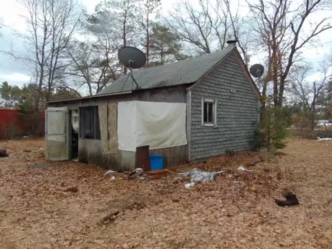 290 N Temple, Harrison, MI 48625 photo 8