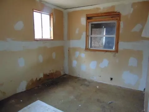290 N Temple, Harrison, MI 48625 photo 2