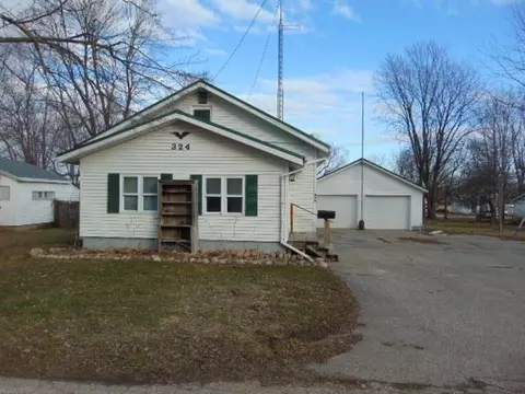 Exterior - 324 N Ithaca, Ithaca, MI 48847 photo 2 of 8