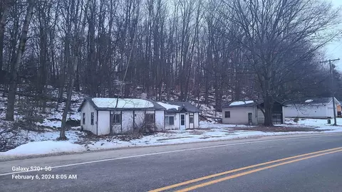4202 Holiday, Traverse City, MI 49686