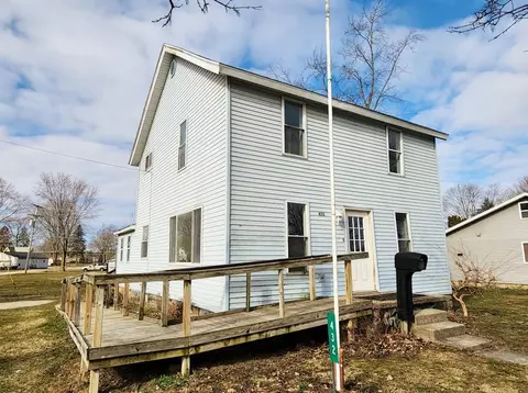 432 S S Ml, Saint Louis, MI 48880
