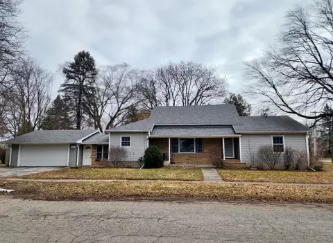 101 E Prospect, Saint Louis, MI 48880