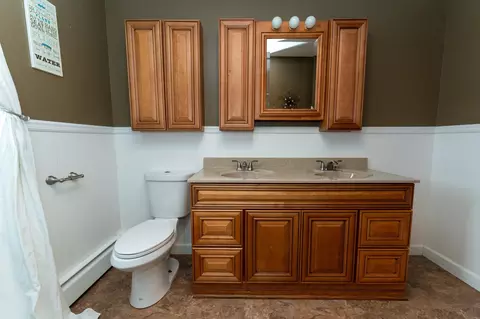 Bath - 6426 E Blanchard, Shepherd, MI 48883 photo 6 of 8