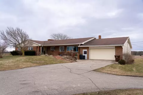 Exterior - 6426 E Blanchard, Shepherd, MI 48883 photo 2 of 29