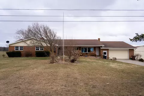 6426 E Blanchard, Shepherd, MI 48883