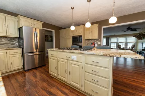Kitchen - 6426 E Blanchard, Shepherd, MI 48883 photo 4 of 7