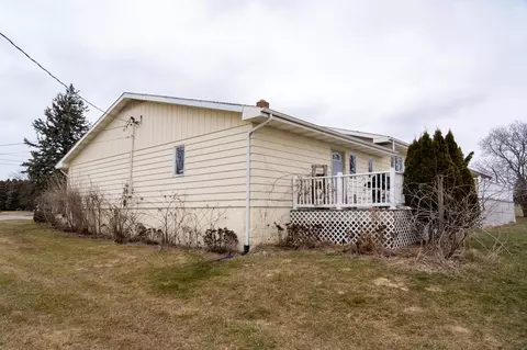 Exterior - 6426 E Blanchard, Shepherd, MI 48883 photo 21 of 29