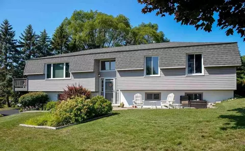 3706 Meadowview, Traverse City, MI 49684