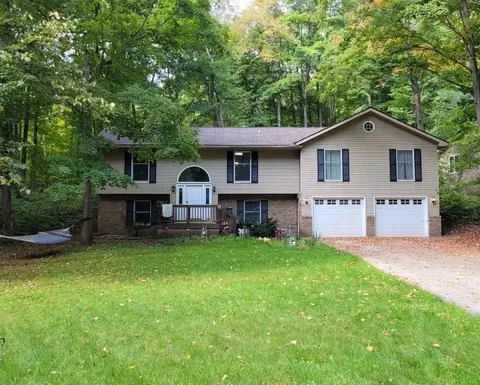 19096 Birch Vw, Lake Ann, MI 49650