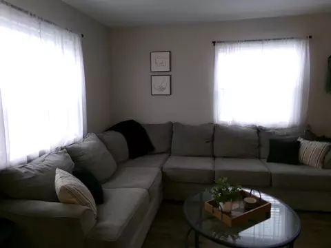 Living - 290 S Webber, Farwell, MI 48622 photo 3 of 5