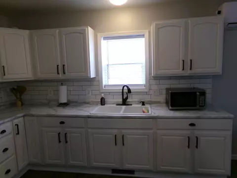 Kitchen - 290 S Webber, Farwell, MI 48622 photo 6 of 6