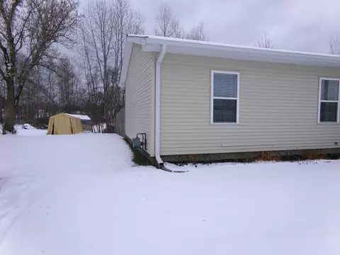 Exterior - 290 S Webber, Farwell, MI 48622 photo 5 of 11