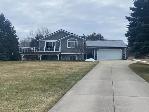 1018 Essex, Lake Isabella, MI 48893