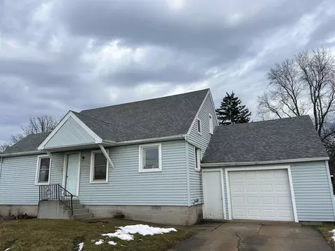 227 S S Frst, Standish, MI 48658