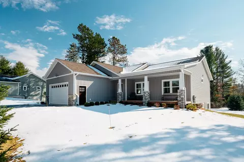 10945 Thiel, Traverse City, MI 49685