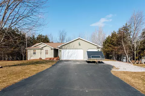 3179 Tamara, Grawn, MI 49637