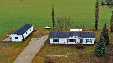 5663 S Dickerson, Lake City, MI 49651