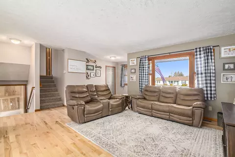 Living - 1724 Pine Tree, Grawn, MI 49637 photo 3 of 5