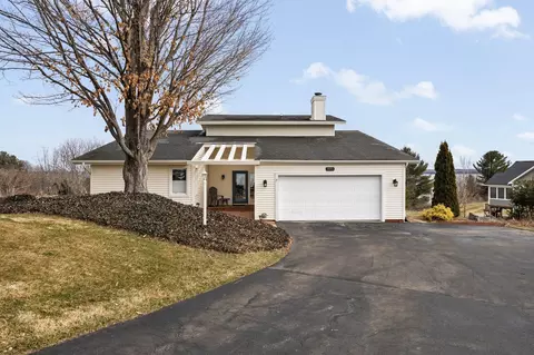 9686 Londolyn, Traverse City, MI 49686
