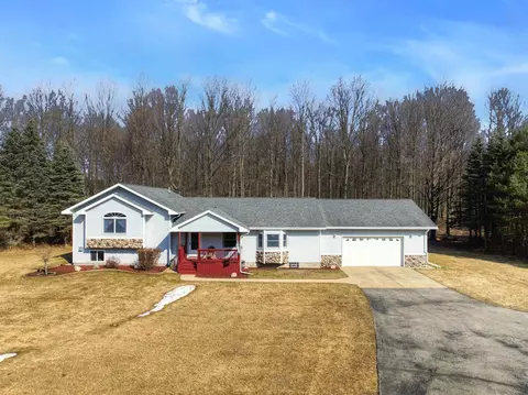 482 W 38, Boon, MI 49618
