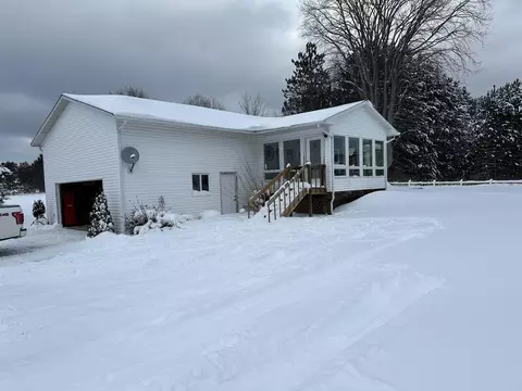 5720 E 28, Cadillac, MI 49601