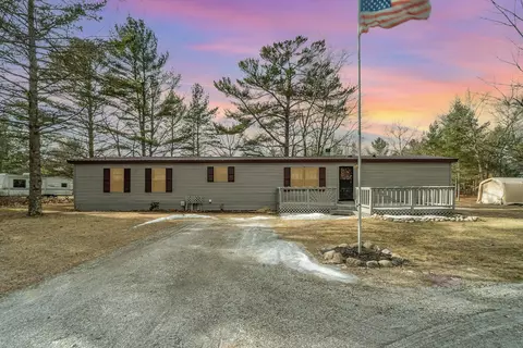 1323 N Huron, East Tawas, MI 48730