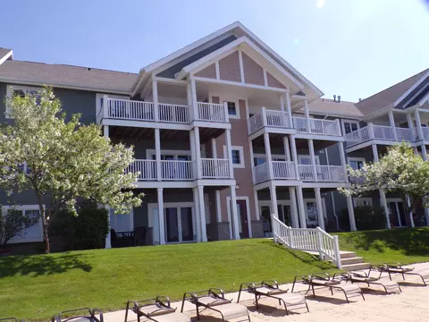 1246 Sunnyside #403, Cadillac, MI 49601