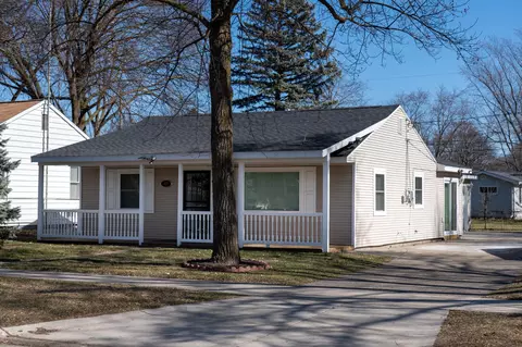 1011 S Anna, Mount Pleasant, MI 48858