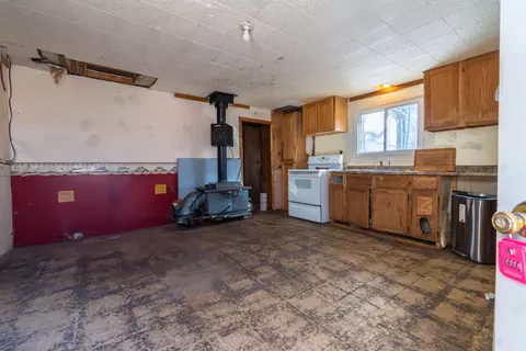 Kitchen - 5752 N Eberhart, Harrison, MI 48625 photo 1 of 1