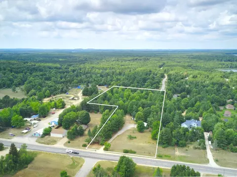 11496 Us31, Interlochen, MI 49643