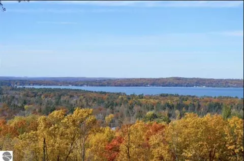 000 5 Mile, Traverse City, MI 49686