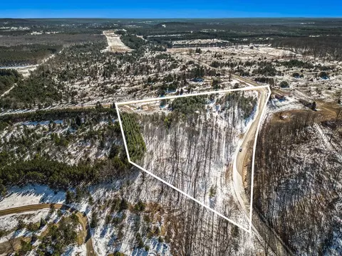 1041 Fleet Hl, Mancelona, MI 49659