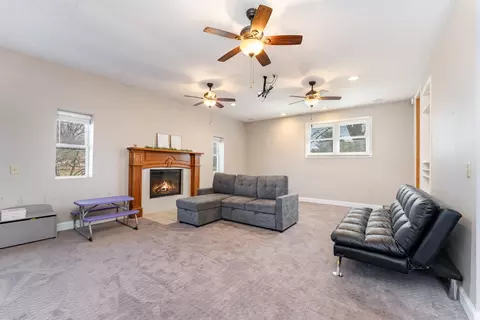 Living - 2270 W Washington, Ithaca, MI 48847 photo 1 of 6
