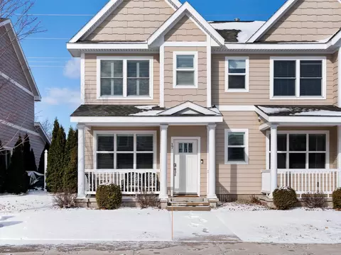 966 Lake Rdg #17, Traverse City, MI 49684