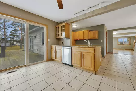 Kitchen - 1942 E Stoney Cors, Mcbain, MI 49657 photo 2 of 7