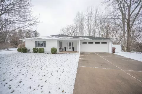 1453 S Lincoln, Mount Pleasant, MI 48858