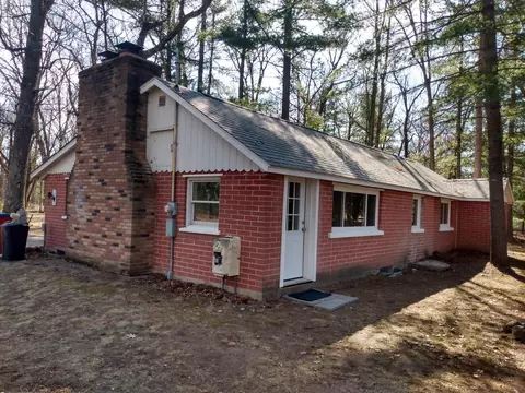 84 N Imperial, Tawas City, MI 48763