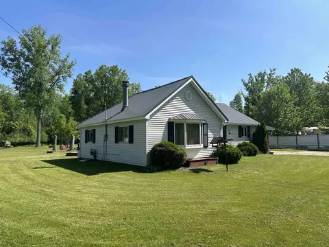 Exterior - 3218 Pine Riv, Standish, MI 48658 photo 6 of 18