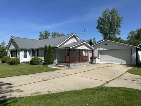 Exterior - 3218 Pine Riv, Standish, MI 48658 photo 4 of 18