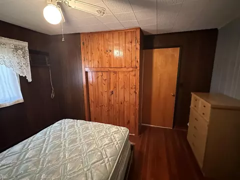 Bedroom - 3218 Pine Riv, Standish, MI 48658 photo 6 of 6